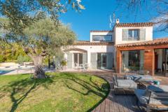 villa la-colle-sur-loup de jour