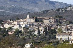 A Châteauneuf-Grasse, les biens qui restent sur le marché sont rarement au prix du marché. 