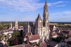 Au Sud-Est de l’Oise, Senlis jouit d’un environnement exceptionnel.