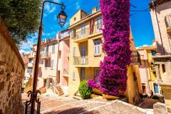 Cannes fait office d'exception dans le secteur avec davantage de biens en stock. © rh2010 - Adobe Stock