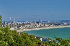 Sainte-Adresse est une cité balnéaire cossue à quelques encablures du centre-ville du Havre. 