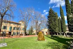 Hostellerie de l'Abbaye de la Celle vue du parc