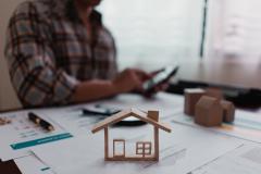 Les diagnostics immobiliers sont obligatoires dans le cadre d'une vente ou d'une location. © Pravinrus Khumpangtip - Getty images