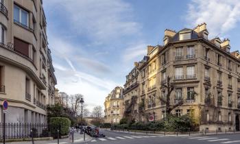 Le 8e arrondissement de Paris est recherché pour sa proximité avec le Parc Monceau. © JEROME LABOUYRIE – Adobe Stock