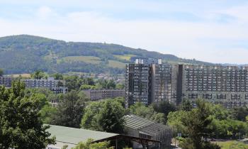 Limitrophe de la Haute-Loire, Firminy propose des prix de vente particulièrement attractifs. 