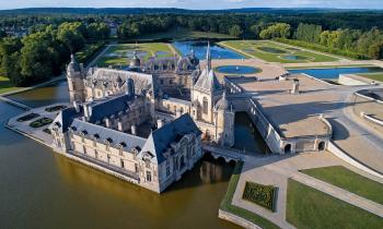 De nombreux Parisiens sont arrivés sur le marché immobilier de Chantilly et Senlis. © walter_g - Shutterstock