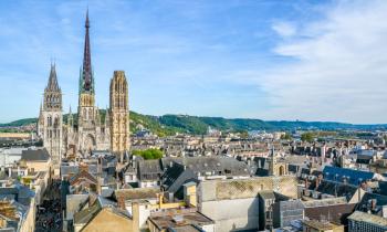 Capitale historique et administrative de la Normandie, Rouen en est aussi le moteur économique. 