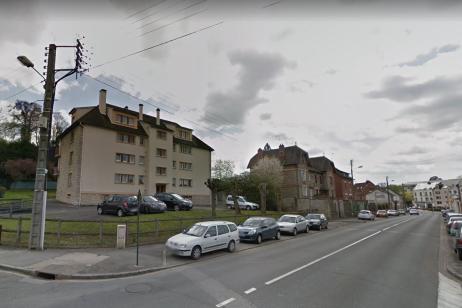 L'environnement de campagne qu'offre Clermont est très prisé depuis la crise sanitaire. © Google Street View