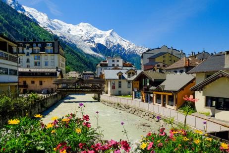Le marché de Chamonix et Sallanches est un marché de vendeur. © Elisa Locci - Shutterstock