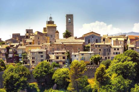 Saint-Paul-de-Vence est un village médiéval plein de charme. © RolfSt - Getty images