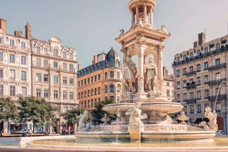 Malgré un marché immobilier en baisse, des quartiers comme Bellecour/Hôtel-Dieu, Cordeliers/Jacobins et Puvis de Chavannes/Le Lycée tirent leur épingle du jeu. © StockByM - Getty images