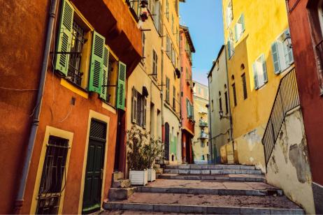 L'une des annonces de location les plus chères de 2024 concernait une maison niçoise de 255 m² louée 100 000 € par mois. © Michal Krakowiak - Getty images