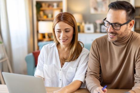 Les cadres supérieurs peuvent acheter jusqu’à 90 mètres carrés de plus dans certaines grandes villes. © Vladimir Vladimirov – Getty Images