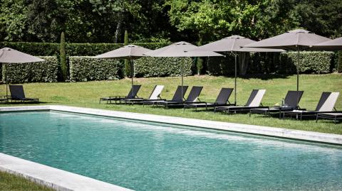 Domaine Fontenille côté piscine