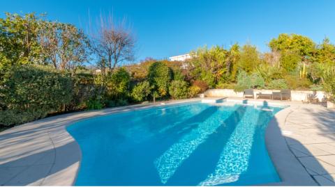 villa la Colle-sur-Loup piscine