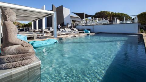 Hôtel Spinnaker piscine