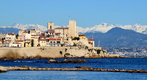 Antibes au bord de la Mer Méditerranée