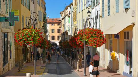 vieille-ville-antibes-logicimmo