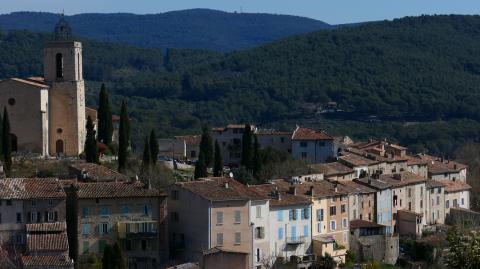 Dans le Var, le marché immobilier est très tendu, sur la côte comme dans les terres. 