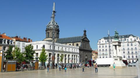 place-de-jaude-clermont-ferrand-logicimmo