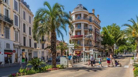 A Cannes, la demande est orientée vers les résidences principales et secondaires. © Chris Mouyiaris/robertharding / Photononstop