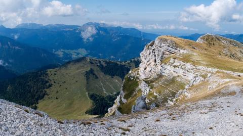 Voiron est l’une des trois villes « porte » du PNR de Chartreuse. 