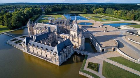 De nombreux Parisiens sont arrivés sur le marché immobilier de Chantilly et Senlis. © walter_g - Shutterstock