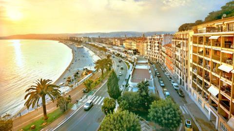 Le Sud-Est, Nice en tête, détient toujours la palme du secteur le plus prisé pour les acquéreurs de résidences secondaires. © Bareta - Getty images