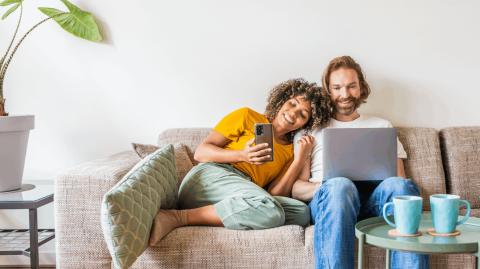 Il est possible d'intégrer certains frais dans le crédit immobilier, comme les frais de notaire. © Kar-Tr - Getty images